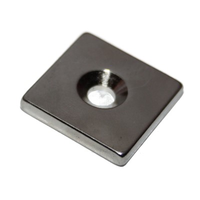 Block Magnet 20x20x3 mm N45 Nickel With Counterbore